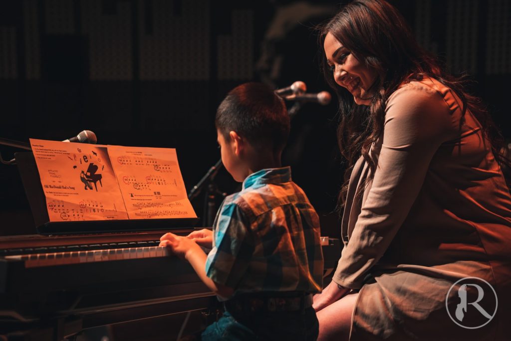 beginner student taking piano lessons at Resonate Music School in Edmonton